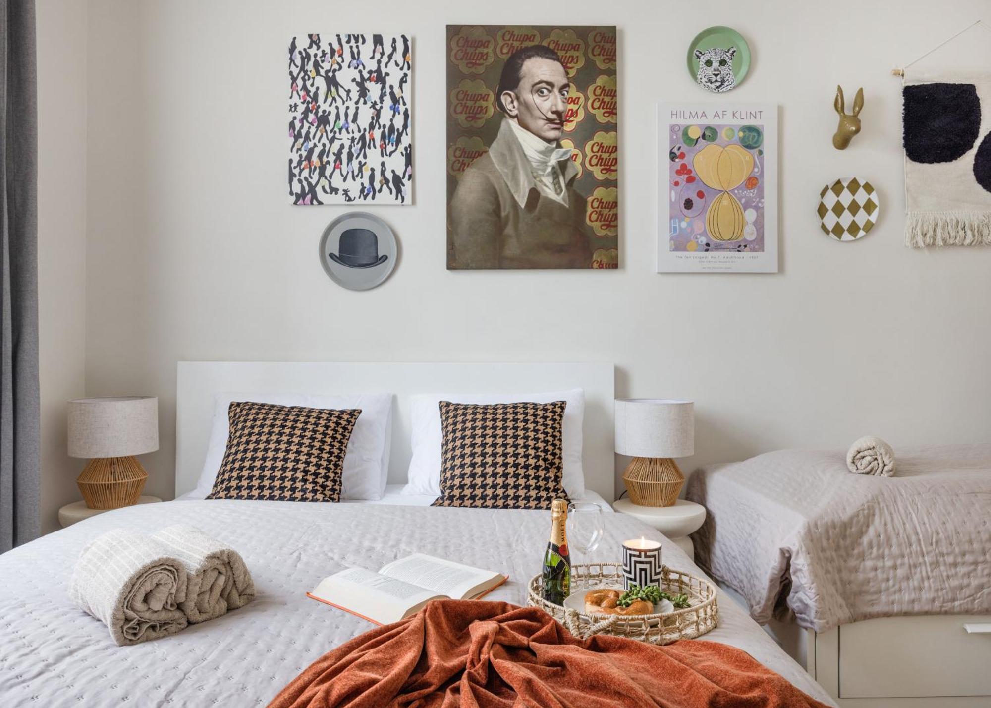 Central Budapest Oasis - Modern Charm, Timeless Comfort Esterno foto
